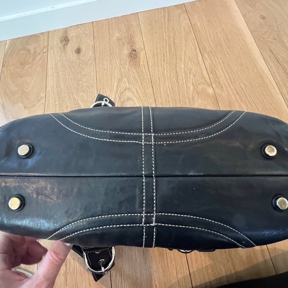 Coach Purse - Picture 3 of 9